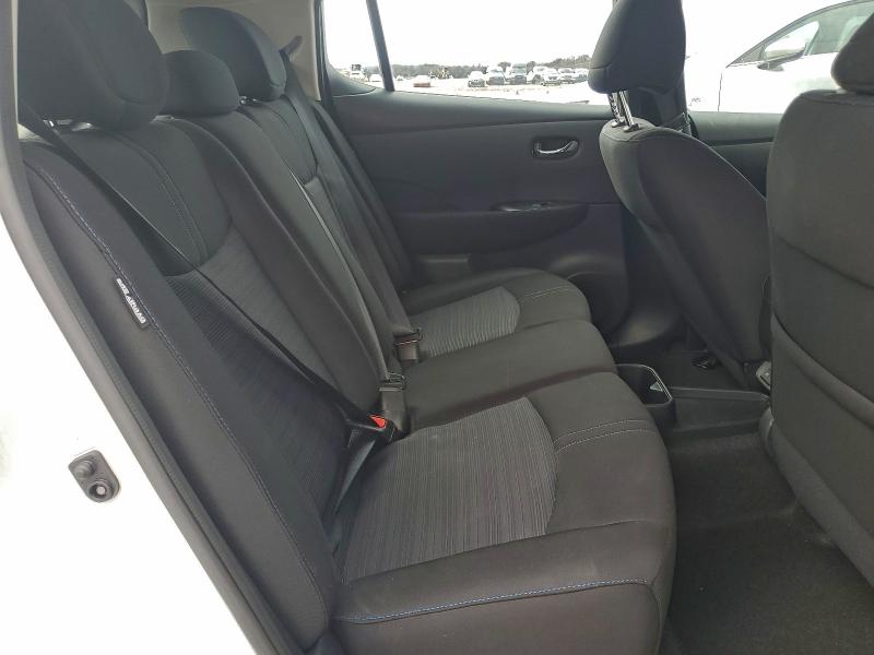 Фото 10 - NISSAN LEAF