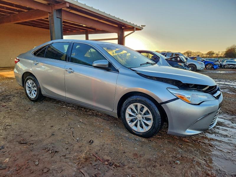 Фото 4 - TOYOTA CAMRY