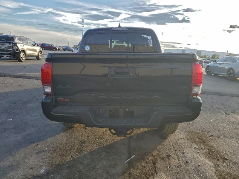 Фото 6 - TOYOTA TACOMA