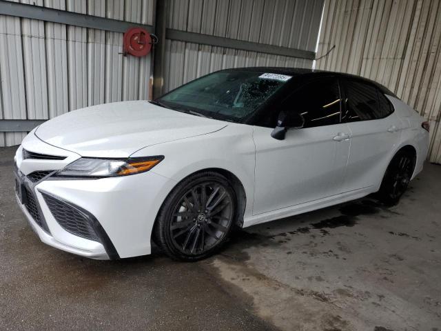 Фото 1 - TOYOTA CAMRY