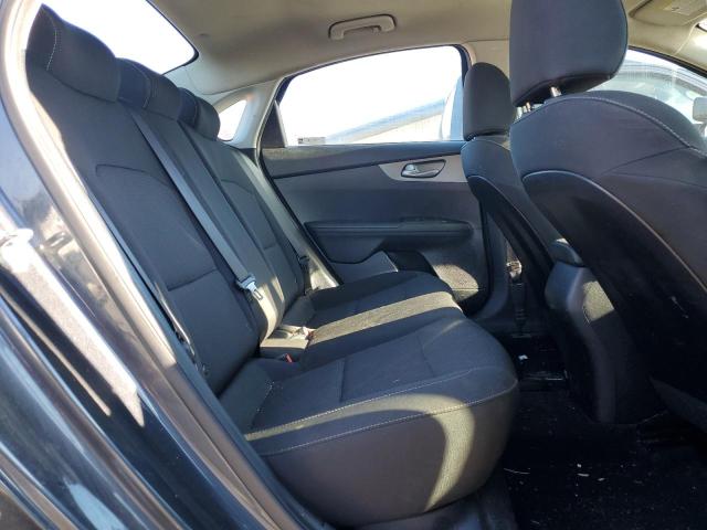 Фото 10 - KIA FORTE