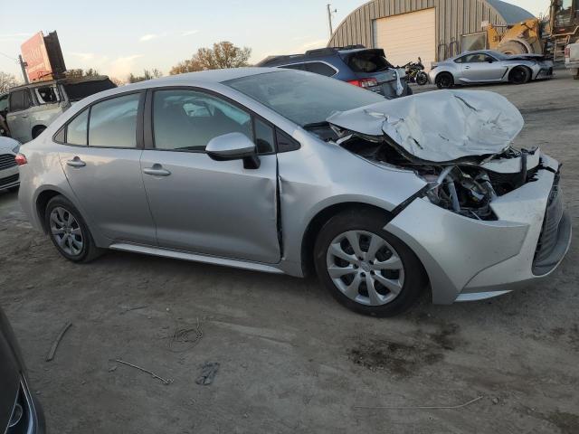 Фото 4 - TOYOTA COROLLA