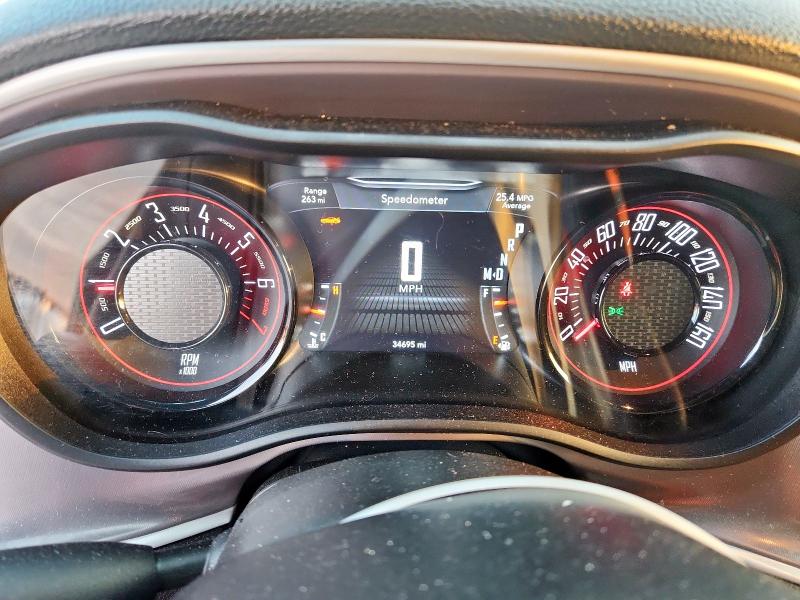 Фото 9 - DODGE CHALLENGER