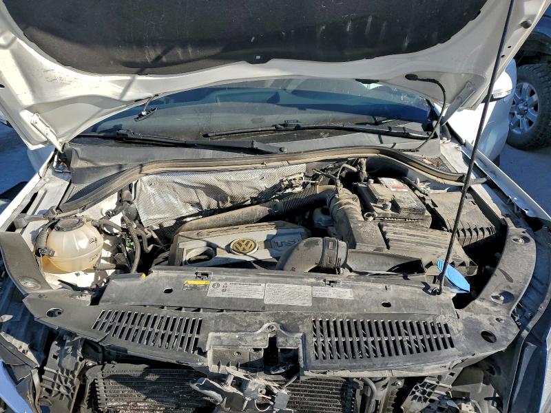 VOLKSWAGEN TIGUAN LIM 2018 VIN WVGAV7AX6JK004369