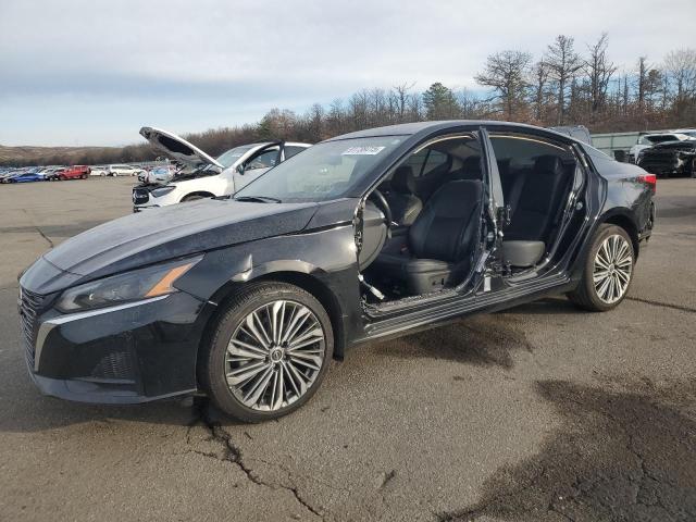 Фото 1 - NISSAN ALTIMA