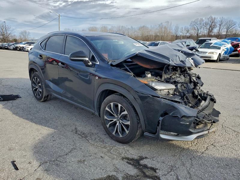 Фото 4 - LEXUS NX