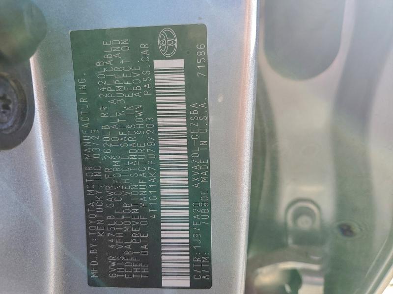 Фото 13 - TOYOTA CAMRY