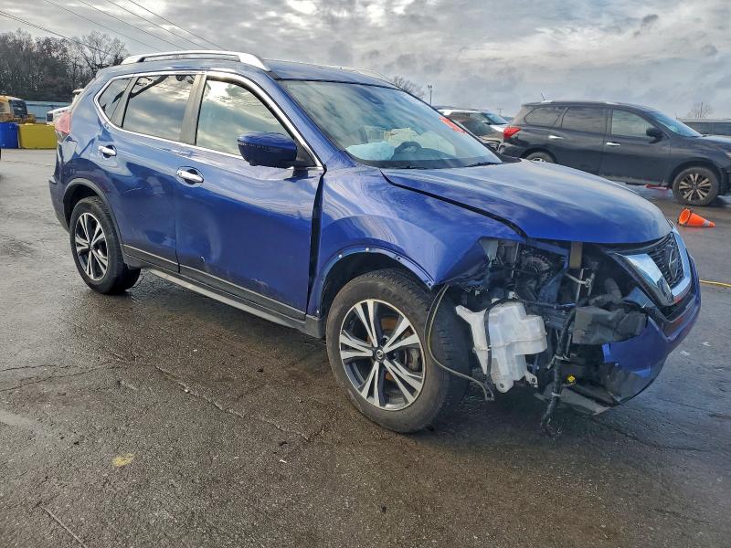 Фото 4 - NISSAN ROGUE