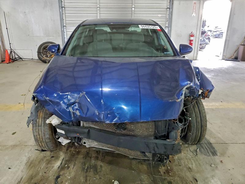 Фото 5 - HYUNDAI ELANTRA