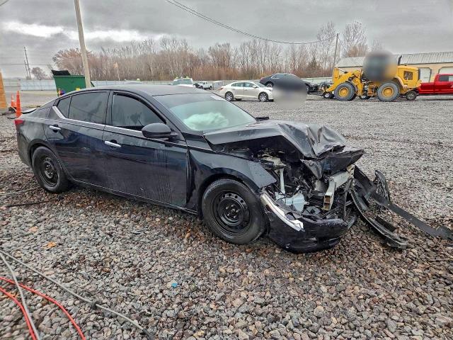 Фото 4 - NISSAN ALTIMA