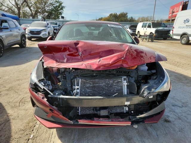 Фото 5 - HYUNDAI ELANTRA