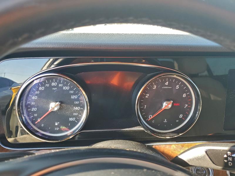 Фото 9 - MERCEDES-BENZ E-CLASS