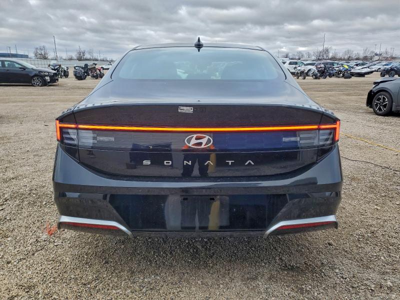 Фото 6 - HYUNDAI SONATA