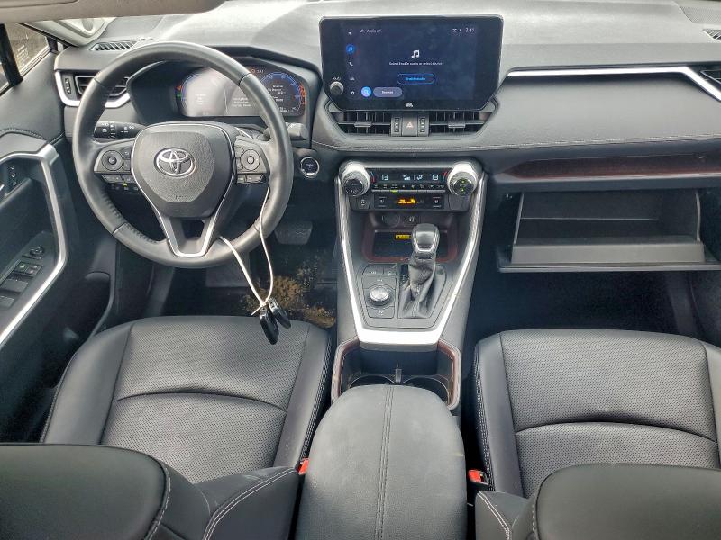 Фото 8 - TOYOTA RAV4