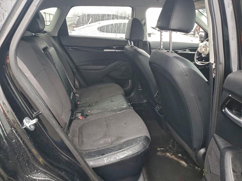 Фото 10 - KIA SELTOS