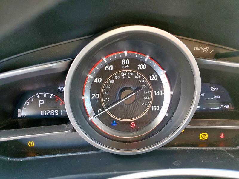 Фото 9 - MAZDA 3