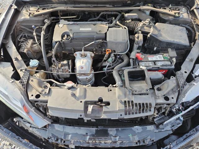 Фото 12 - HONDA ACCORD