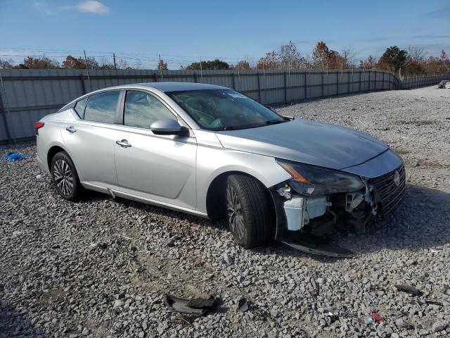 Фото 4 - NISSAN ALTIMA