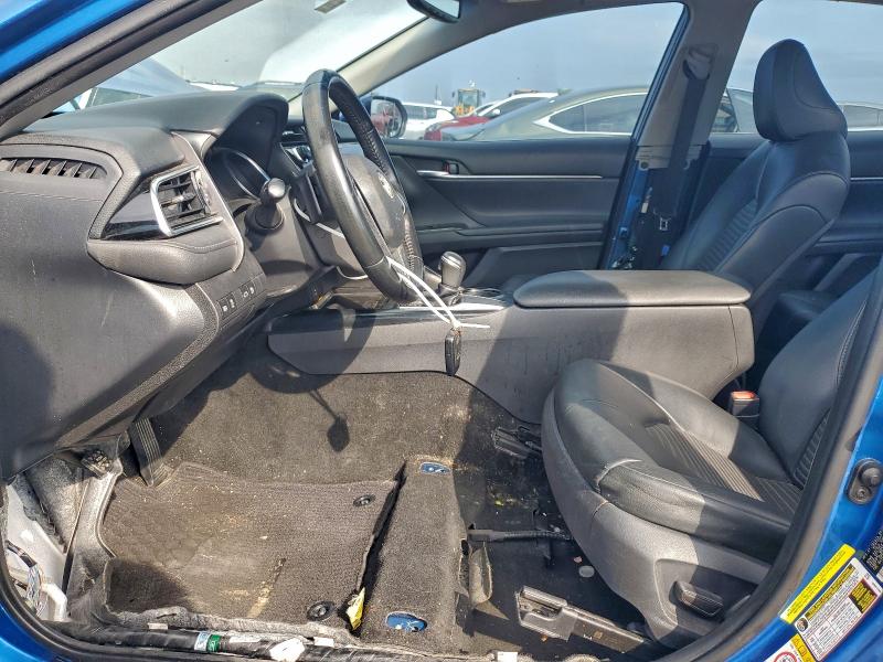 Фото 7 - TOYOTA CAMRY