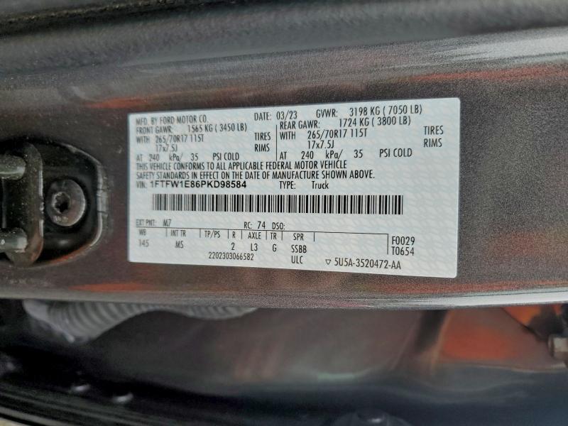 Фото 12 - FORD F-150