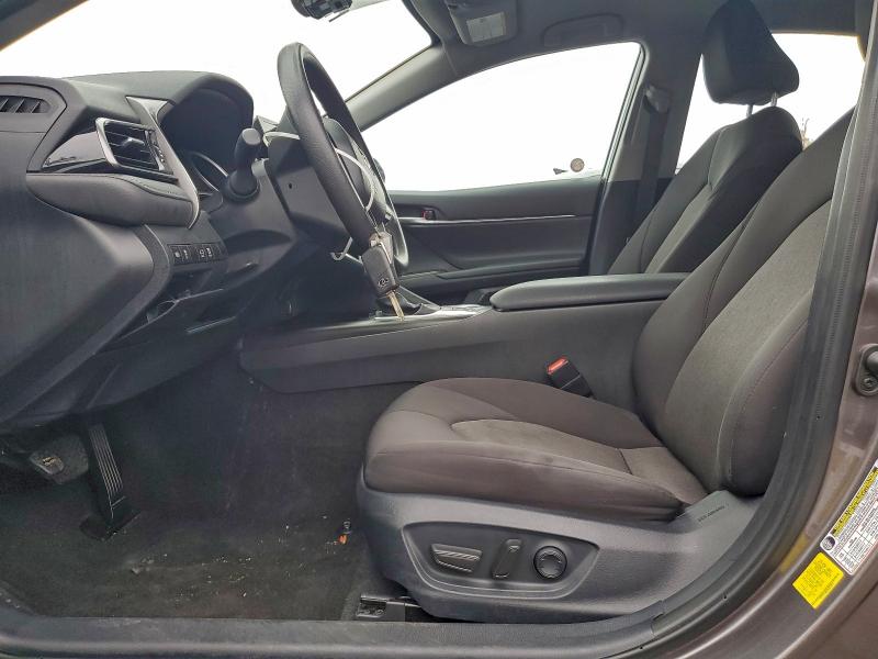 Фото 7 - TOYOTA CAMRY