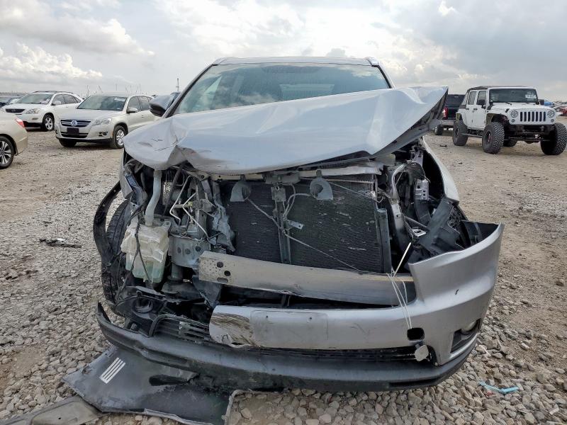 Фото 5 - TOYOTA HIGHLANDER