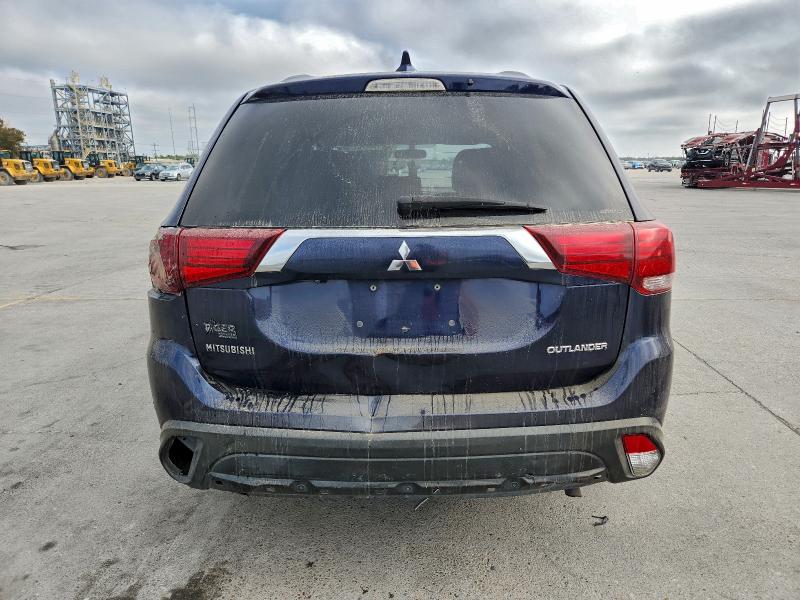 Фото 6 - MITSUBISHI OUTLANDER