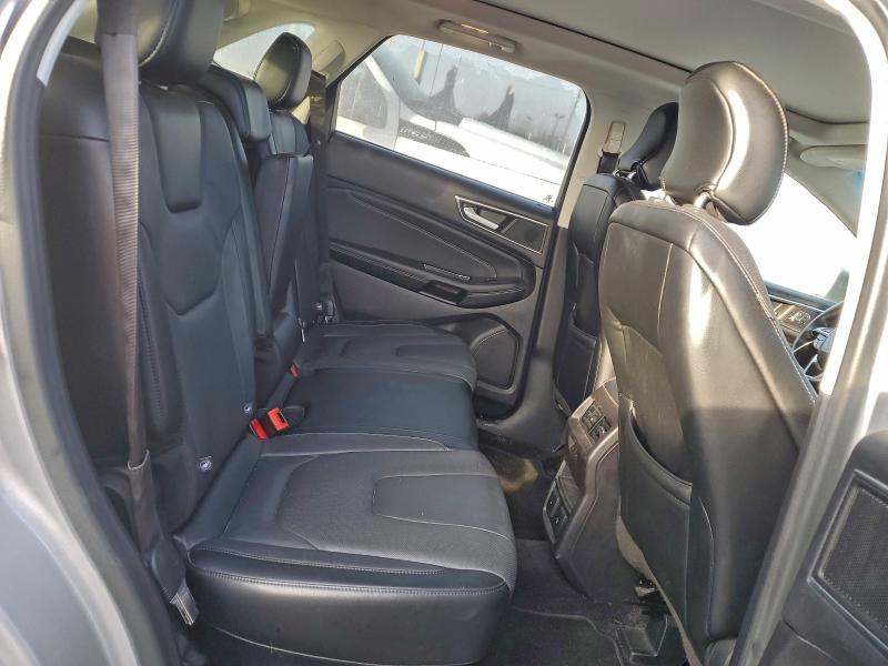 Фото 11 - FORD EDGE