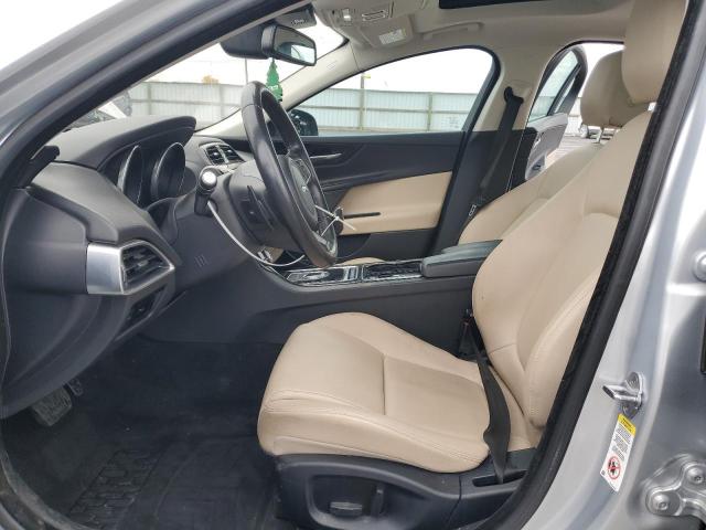 Фото 7 - JAGUAR XE