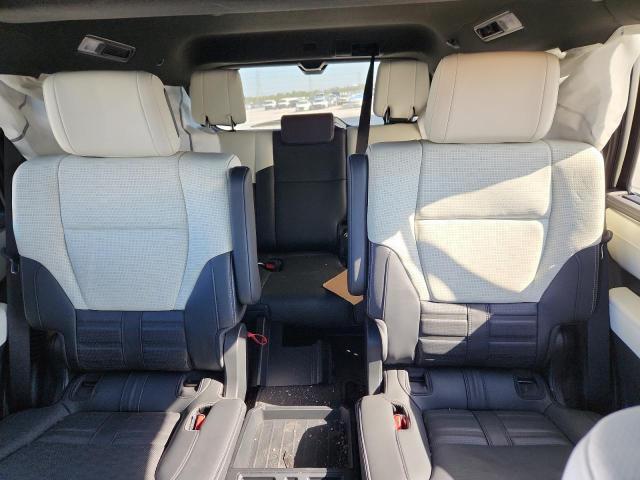 Фото 10 - TOYOTA SEQUOIA