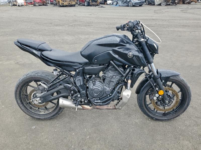 YAMAHA MT07 2024