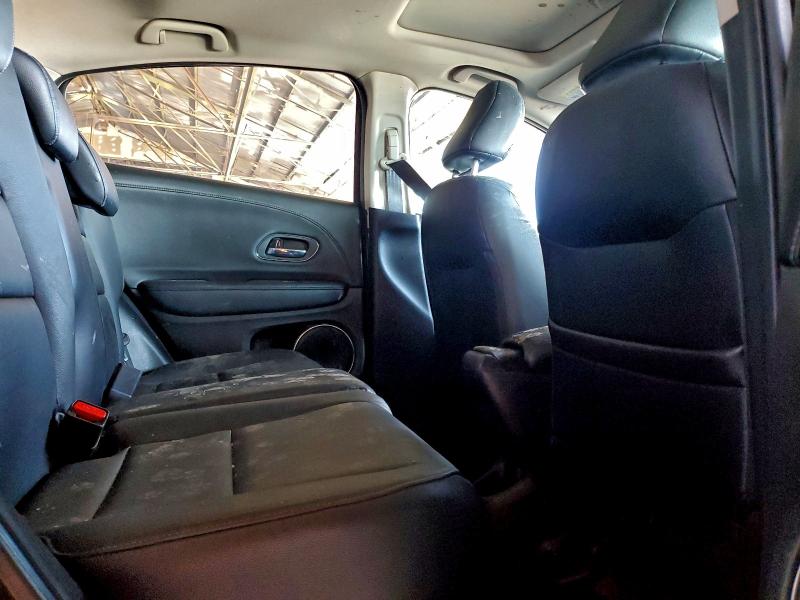 Фото 10 - HONDA HR-V