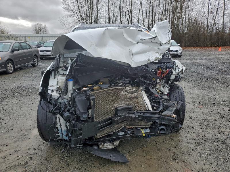 Фото 5 - KIA SORENTO