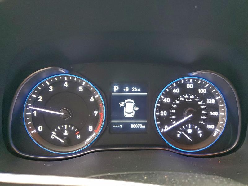 Фото 9 - HYUNDAI KONA