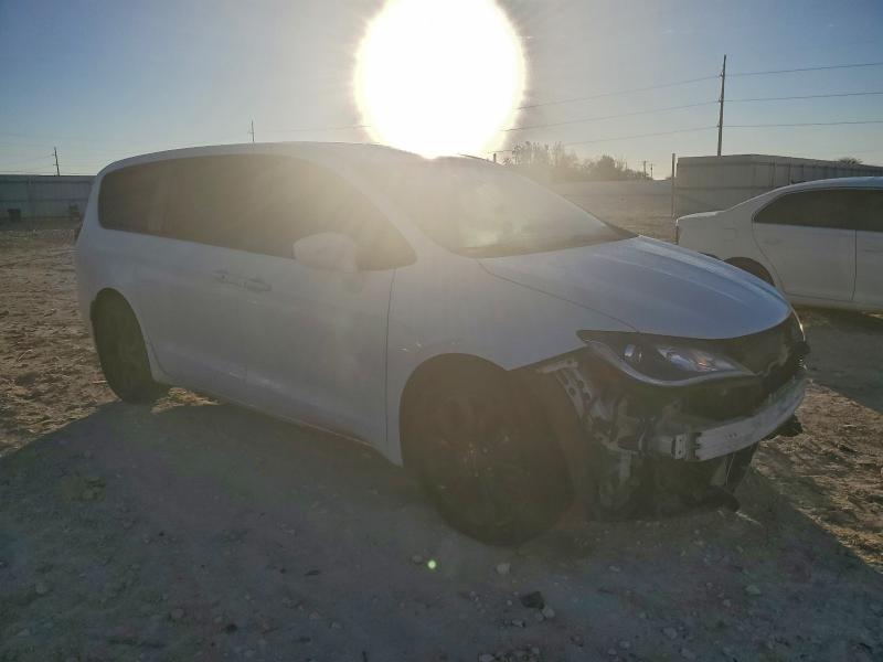 Фото 4 - CHRYSLER PACIFICA