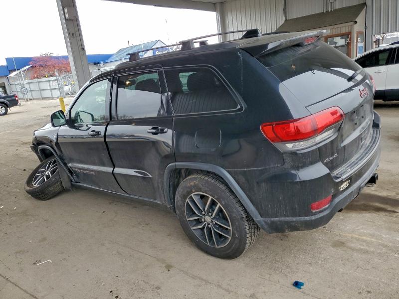 Фото 2 - JEEP GRAND CHER