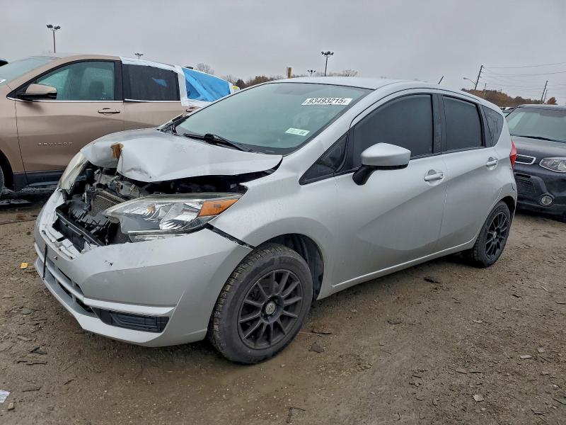 Фото 1 - NISSAN VERSA