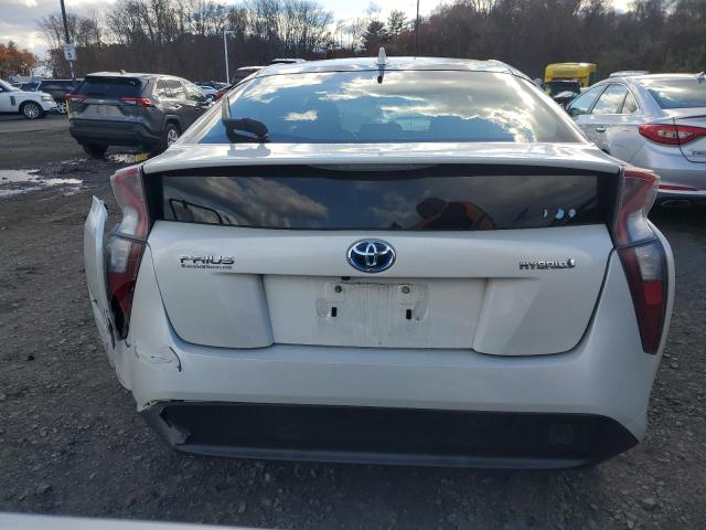 Фото 6 - TOYOTA PRIUS