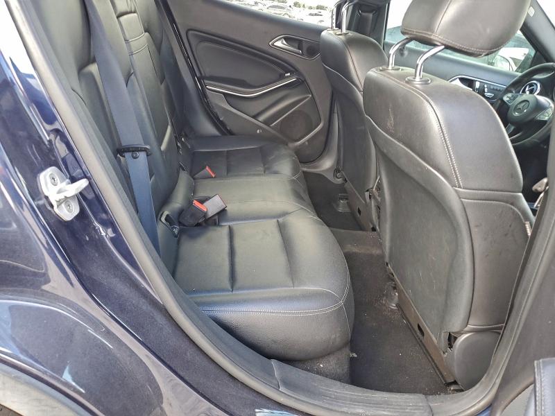 Фото 10 - MERCEDES-BENZ GLA-CLASS