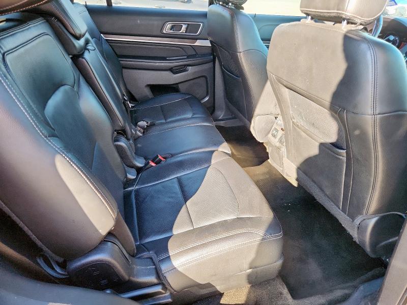 Фото 10 - FORD EXPLORER