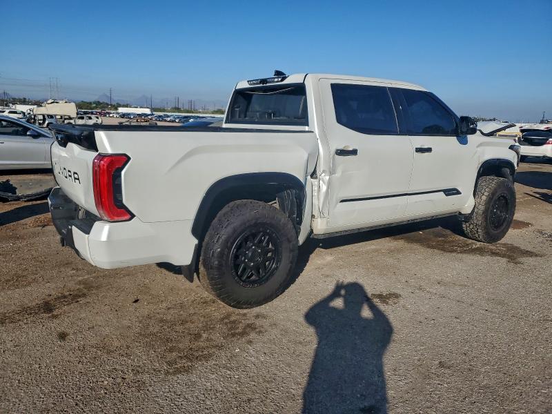 Фото 3 - TOYOTA TUNDRA