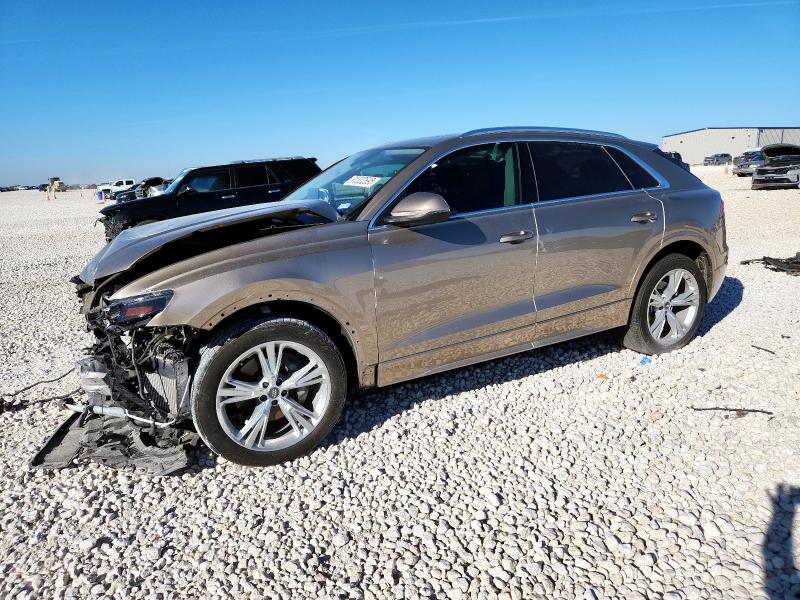 Фото 1 - AUDI Q8