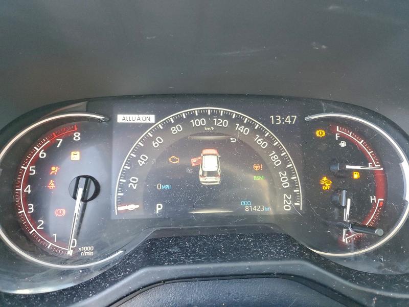 Фото 9 - TOYOTA RAV4