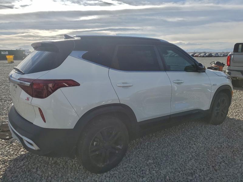 Фото 3 - KIA SELTOS