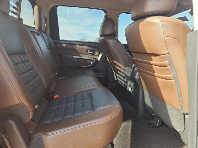 Фото 10 - NISSAN TITAN