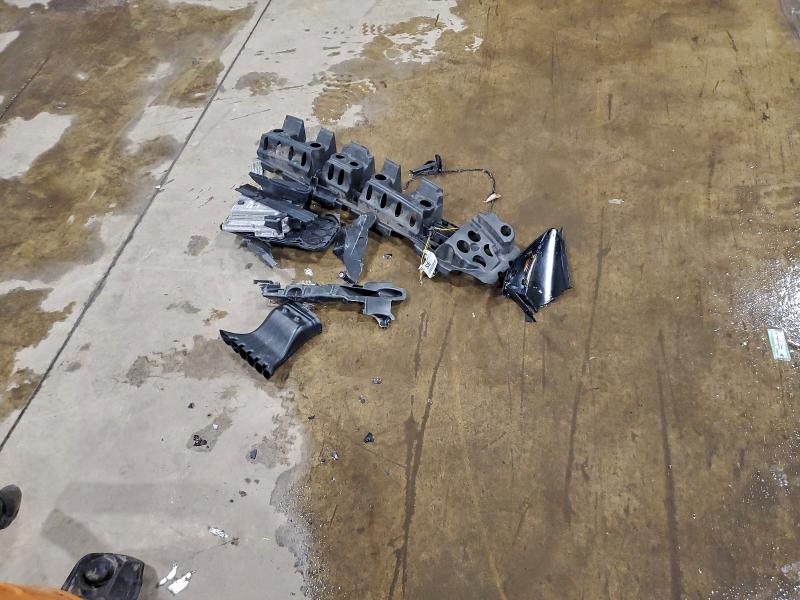 Фото 12 - FORD FOCUS