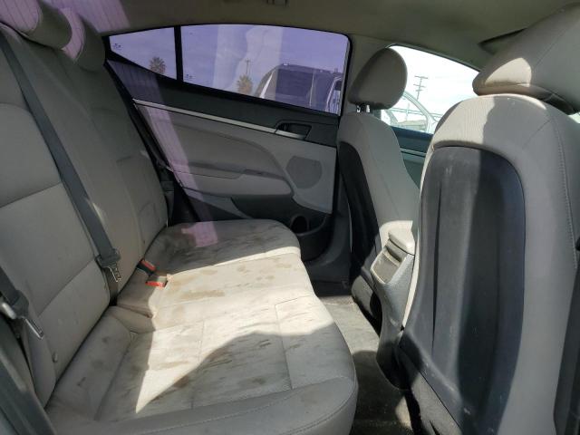 Фото 10 - HYUNDAI ELANTRA