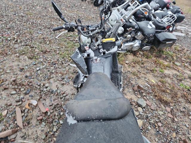 SUZUKI AN400 K3 2005