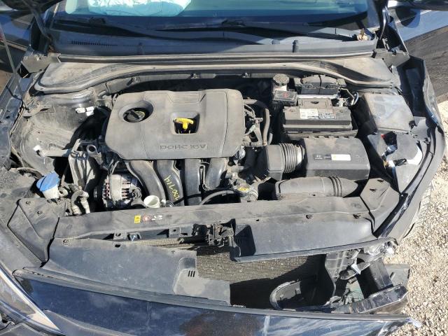 Фото 11 - HYUNDAI ELANTRA