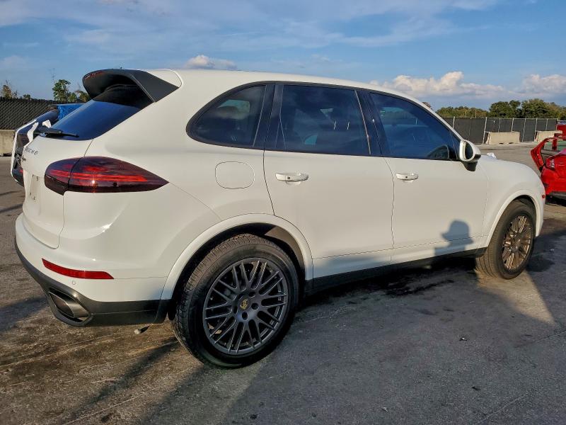 Фото 3 - PORSCHE CAYENNE